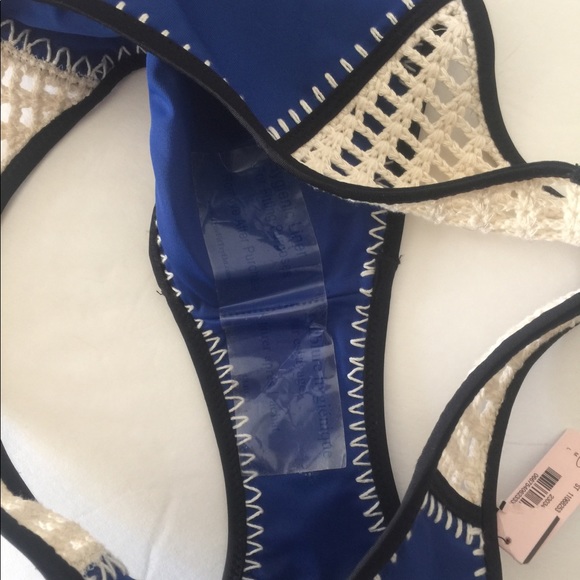 Victoria's Secret Surf Crochet Blue Bikini Set NEW - Picture 4 of 5